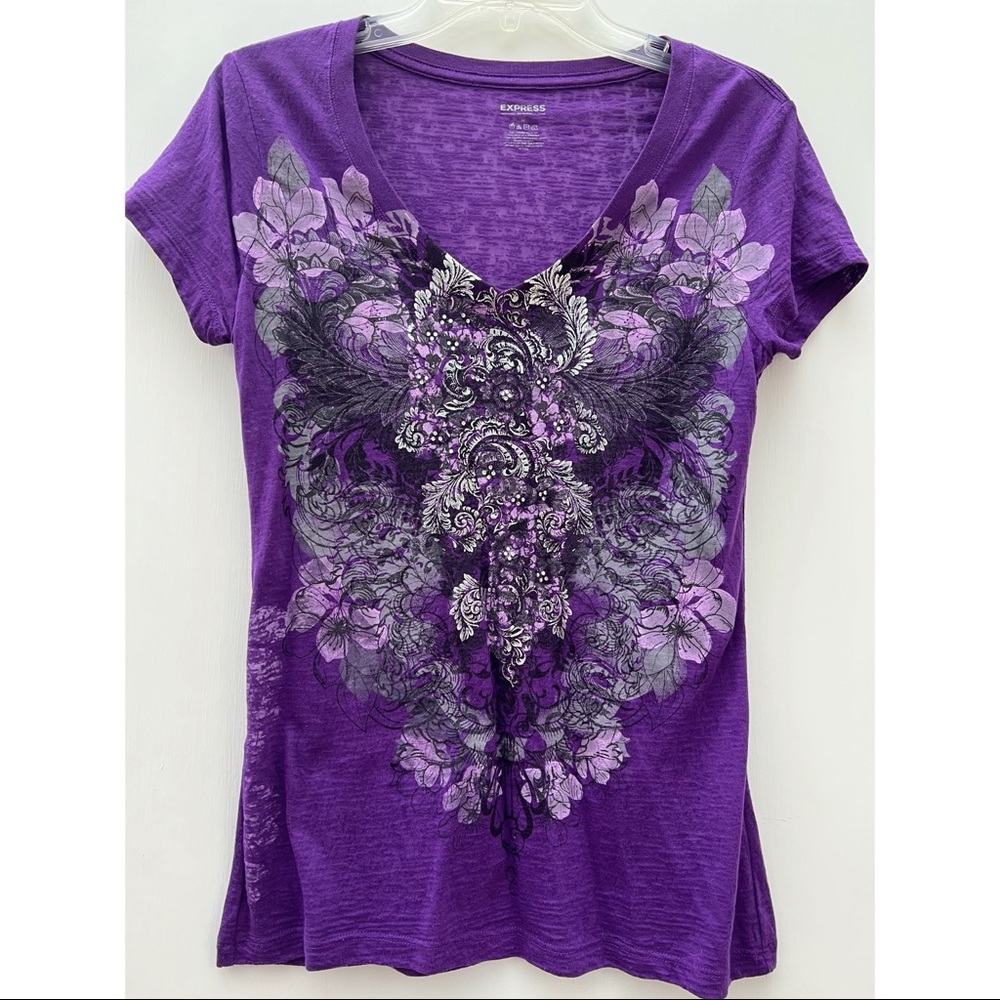 Express Purple Silver Metallic Floral Print Rhinestones V Neck Short Sleeve Tee
